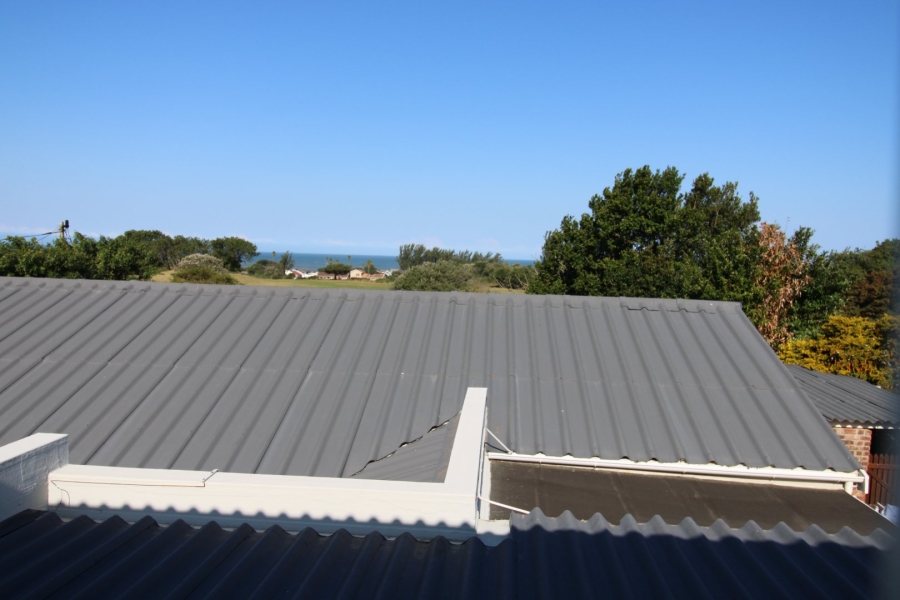 4 Bedroom Property for Sale in Gonubie Eastern Cape